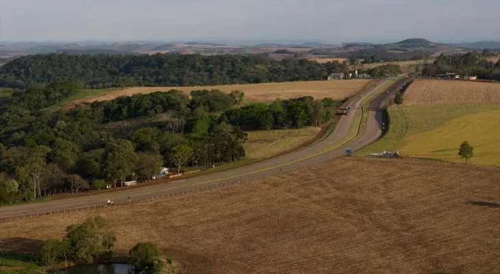 Após vencer concessões bilionárias no Paraná, EPR recorre ao BNDES para financiar obras