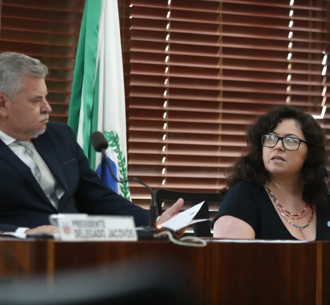 Conselho de Ética da Alep revive confusão da CCJ e transforma audiência em embate político sobre provocação, reação e tensão racial