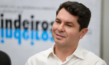 Deputado Alexandre Curi (PSD) propõe lei que integra educação e inovação para fortalecer a cafeicultura do Paraná