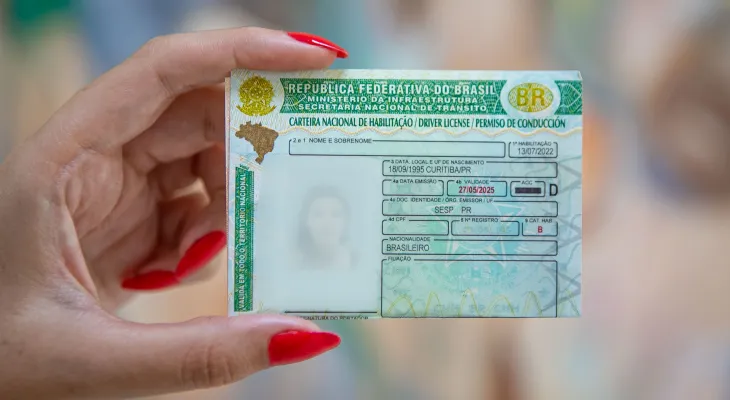 Paraná abre inscrições para 4 mil vagas gratuitas de CNH em meio a mudanças nacionais no processo de habilitação