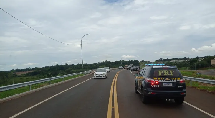 Colisão frontal deixa cinco pessoas feridas na BR-277 em Foz do Iguaçu