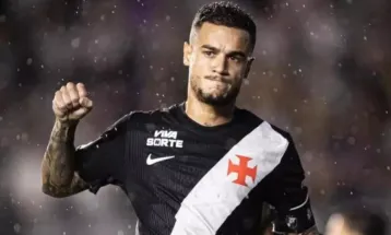 Philippe Coutinho rescinde contrato e deixa o Vasco