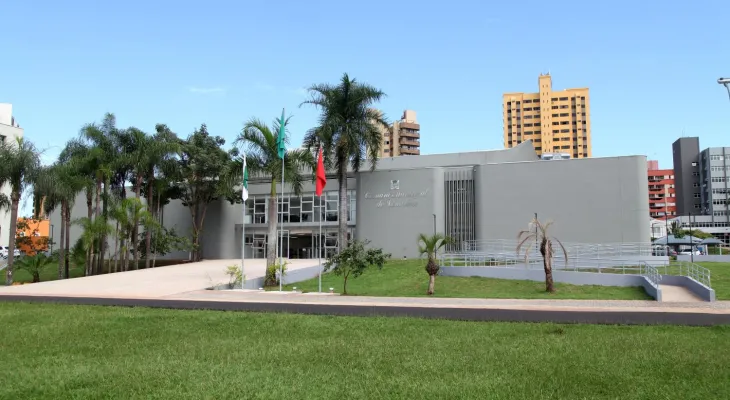 Câmara de Londrina aprova reajuste de 4,30% para servidores e vereadores