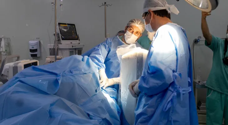 Cascavel e Foz do Iguaçu realizam aplicação inédita de polilaminina em pacientes com lesão medular