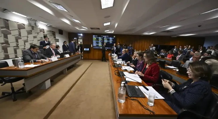 Senado cobra explicações da CVM sobre suposta omissão no caso Banco Master