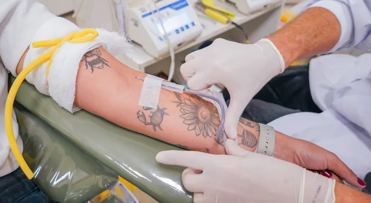 Com queda nos estoques, Hemepar convoca doadores de sangue tipos O+ e O-