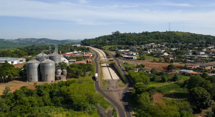 EPR Iguaçu antecipa obra e inicia intervenções no viaduto de Santa Lúcia