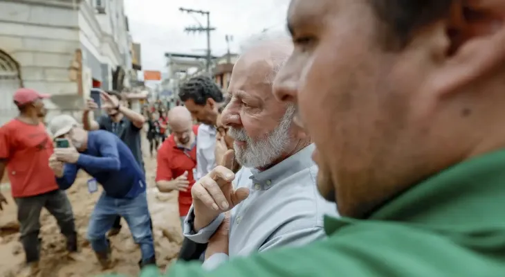 Lula promete recuperar prejuízos causados pelas chuvas na Zona da Mata mineira