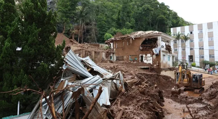 Buscas em Juiz de Fora estão encerradas; moradores seguem fora de casa