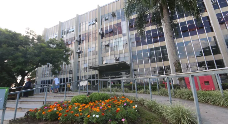 Falha em sistema de licitação leva TCE-PR a suspender pregão da Prefeitura de Ponta Grossa