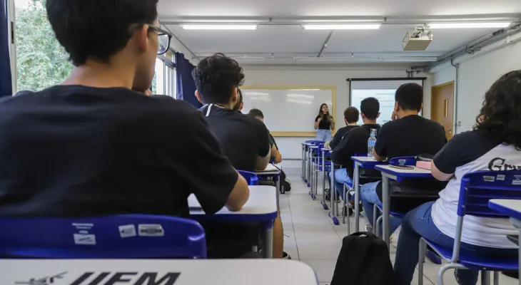 Deputados travam guerra por exame toxicológico nas universidades