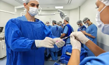 Hospital do Trabalhador aplica polilaminina para regenerar medula de paciente