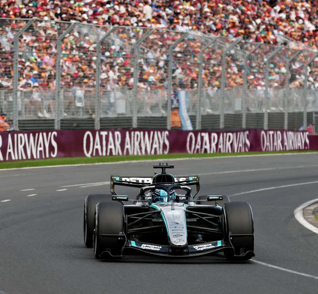 Resultado F1: Russell vence, Antonelli é 2º e Gabriel Bortoleto marca pontos para a Audi