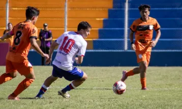 Paraná Clube atropela o Laranja Mecânica e assume a liderança isolada da Segundona