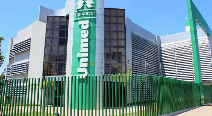 Relatos apontam controle da Unimed sobre exames e protocolos de câncer após compra do Policlínica