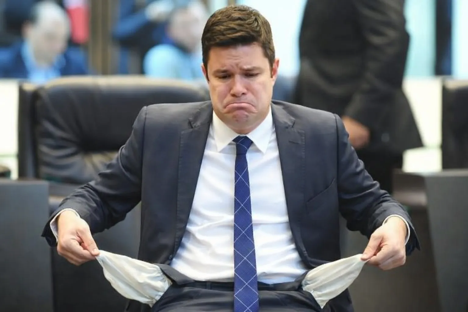 Guto Silva e o impasse de R$ 17 bi em obras com apenas R$ 3,5 bi em caixa