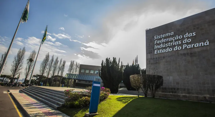 Deputado denuncia contrato de R$ 53 milhões em jardinagem no Sistema Fiep e cobra explicações