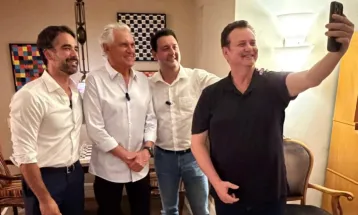 PSD aposta em três nomes e insiste em “terceira via” para 2026