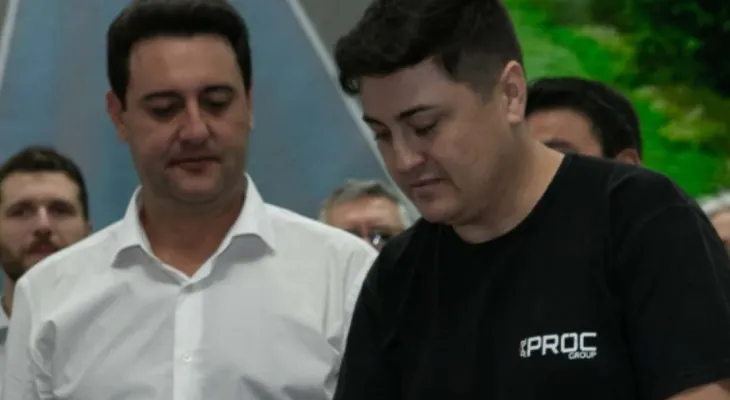 Empresa de Pato Branco ligada ao entorno de Guto Silva aparece no Olho Vivo, mas não em contratos públicos