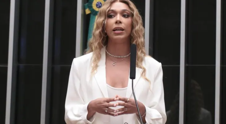 Érika Hilton aciona Ministério Público contra Ratinho por violência política de gênero