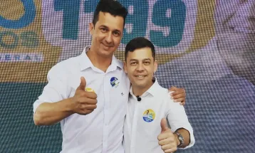 Empresa de assessor de Tião Medeiros recebeu R$ 126 mil do gabinete de Adriano José na Alep