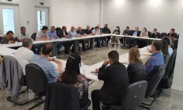 Sanepar: Sindicatos barram novas escalas e alertam para risco de perda no adicional noturno