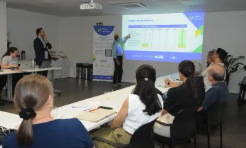 Sebrae/PR e ApexBrasil fomentam parceria e incentivam pequenas empresas a exportarem