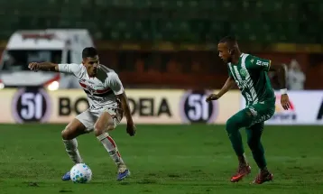 Campeonato Brasileiro: Líder São Paulo defende a ponta contra o Massa Bruta