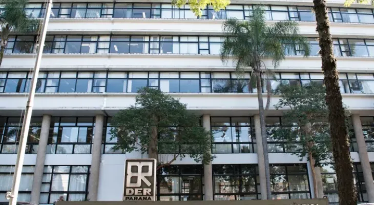 Silêncio do DER-PR leva TCE a suspender licitação de obras em Curitiba