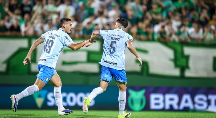 Grêmio empata com a Chapecoense fora de casa e perde chance de colar no G-4