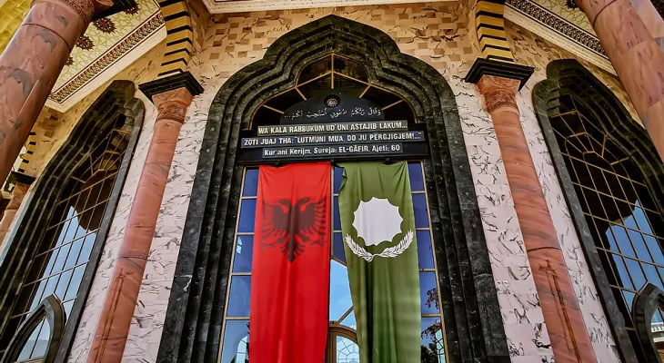 Albânia discute criação de microestado muçulmano que pode se tornar o menor país do mundo