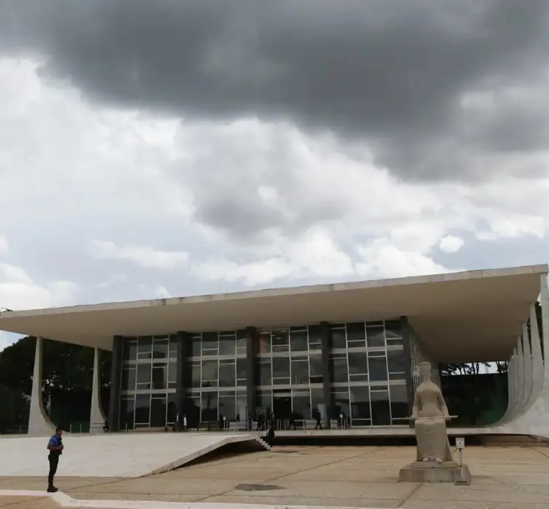 STF forma maioria para liberar pagamento retroativo de penduricalhos a juízes e membros do MP
