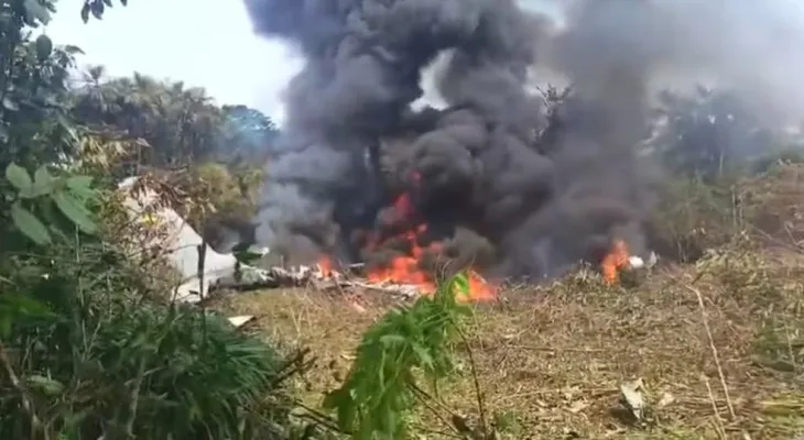 Avião militar com mais de 120 pessoas cai na fronteira entre Colômbia e Peru