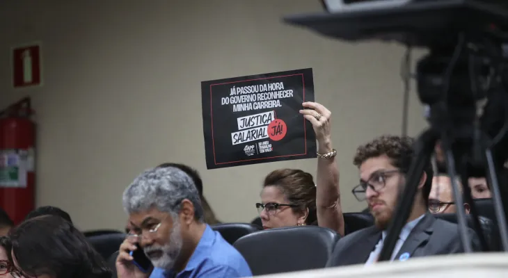 Data-base: proposta do governo deve ser apresentada até esta terça-feira