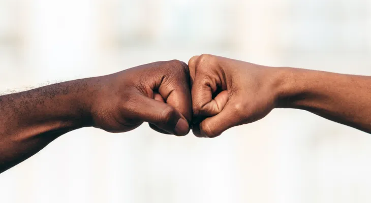 OAB-PR repudia ataques racistas contra juízes e cobra responsabilização