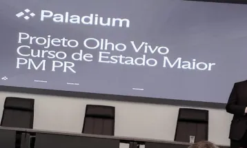 Dossiê aponta acesso a dados da segurança pública por empresa privada no Olho Vivo e expõe operação fora de licitação