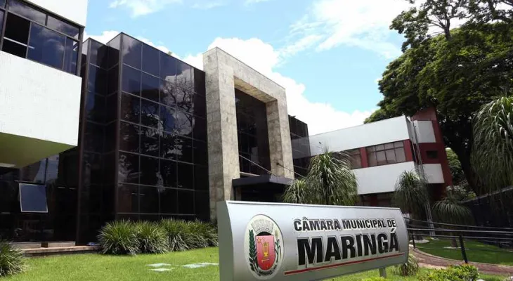 Projeto de lei que propõe reajuste salarial para vereadores e servidores públicos foi aprovado na Câmara Municipal de Maringá