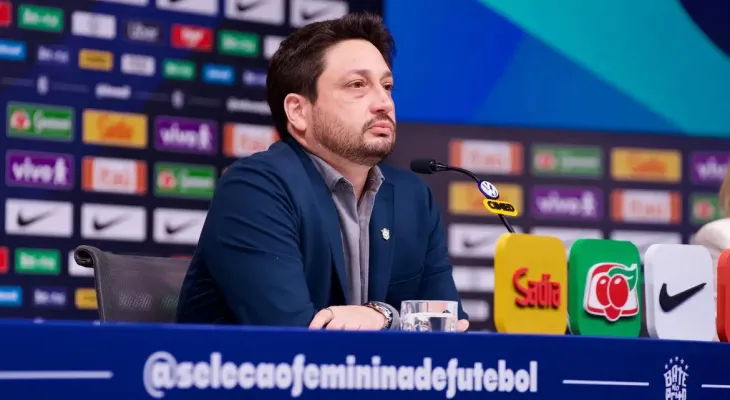 Arthur Elias convoca seleção feminina para a Fifa Series