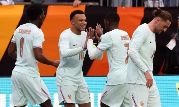 Deu ruim para os Canarinhos: Brasil é derrotado pela França em jogo nos EUA