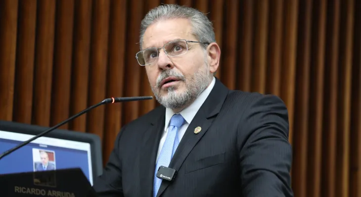 Debate sobre vacina descamba para ataques, xingamentos e expõe racha na base na Alep