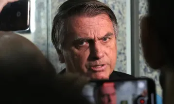 Defesa diz que Bolsonaro não tinha conhecimento sobre vídeo de Eduardo
