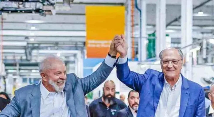 Lula se despede de ministros e confirma Alckmin como vice em chapa