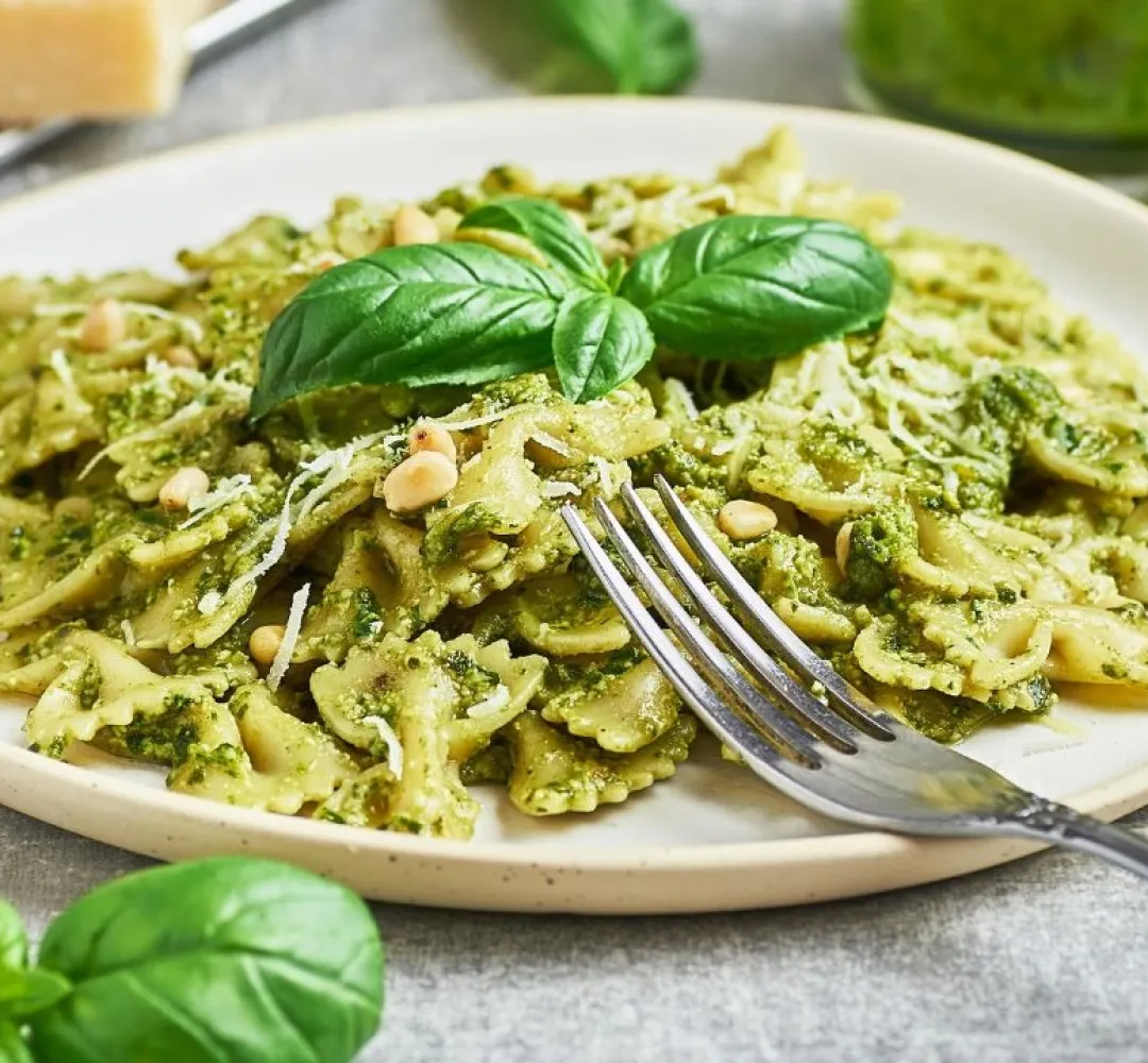 Guia do Pesto Perfeito: Dicas, variações criativas e receitas práticas para o dia a dia