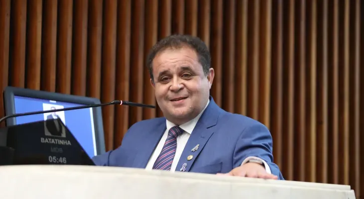Pré-candidato pelo PSD, Batatinha deixa programa de TV para cumprir legislação eleitoral