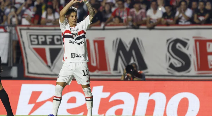 São Paulo 4 x 1 Cruzeiro: goleada coloca o Tricolor no topo e alivia pressão sobre Roger Machado