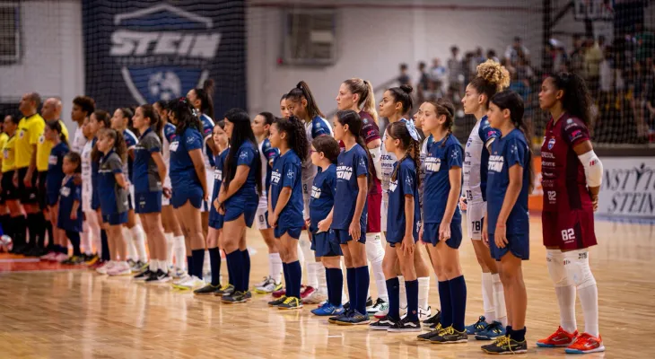 Stein Cascavel atropela o UNIT/APCEF-SE por 7 a 0 na estreia da Liga Feminina de Futsal