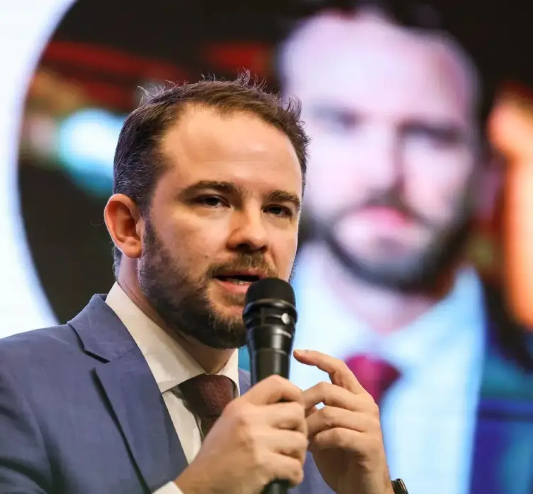 Durigan assume Fazenda sob pressão fiscal e herda desafios de Haddad