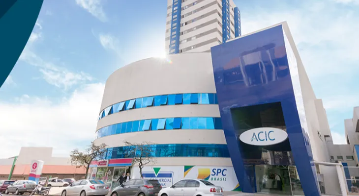 Acic celebra 66 anos com reinauguração do Túnel do Tempo e homenagem a ex-presidente