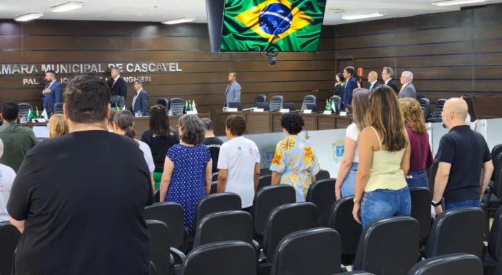 Câmara de Cascavel aprova projetos sobre carga tributária, clima e educação em sessão ordinária