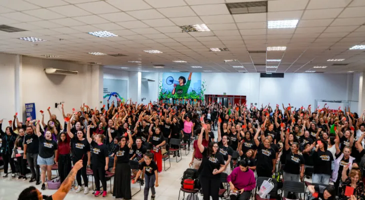 Prefeitura anuncia avanços a servidores em meio à iminência de greve em Curitiba